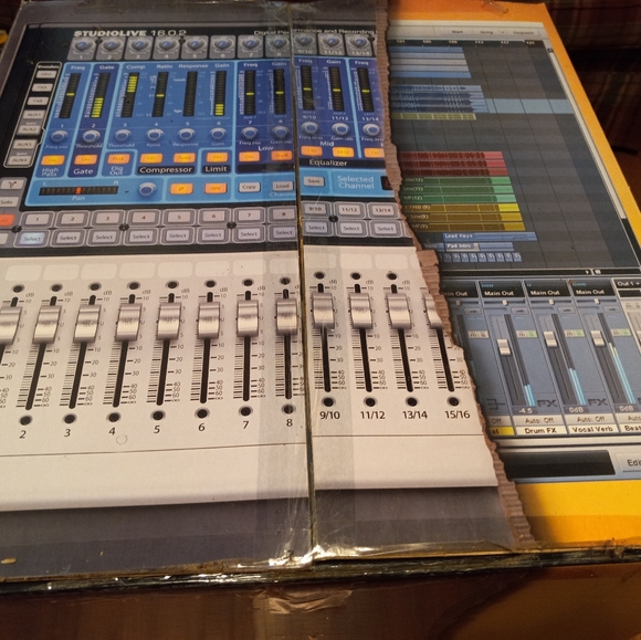 Presonus StudioLive 16.0.2 DSP Mixer Used In Box. - Picture 9 of 12